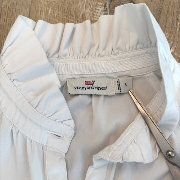 VINEYARD VINES White Solid Ruffle Neck Top Popover 1/2 Button Up 8 - Picture 2 of 6